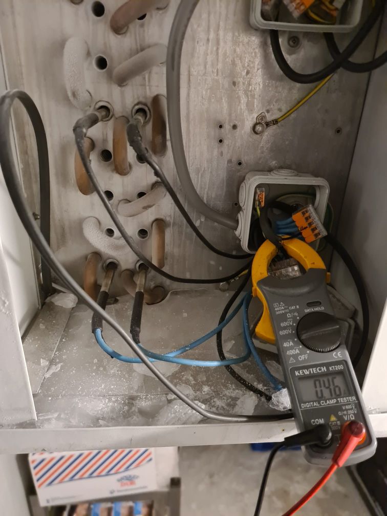 Elektrische probleemoplossing bij een verdamper in een koelruimte